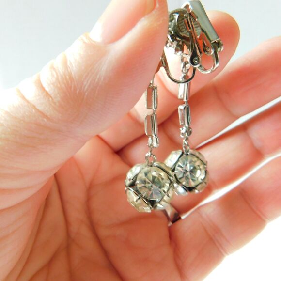 Vintage Clear & Red Rhinestone Clip-On Earrings, Lot of 2 Austria (Red) Dressy - Picture 5 of 16